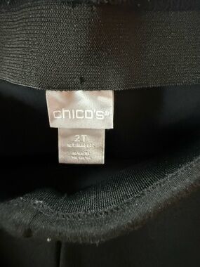 Chico's Black Women's leggings.
